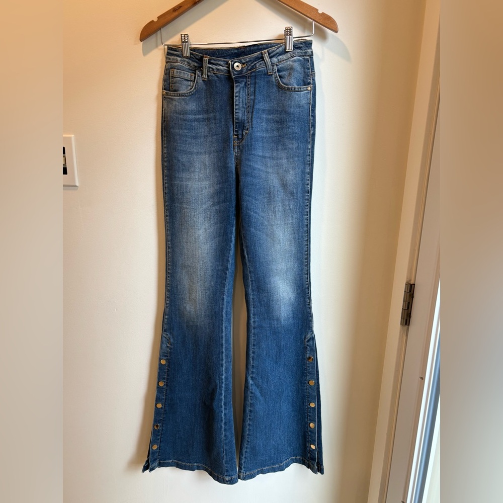 KOCCA High Rise Snap Flare Jeans Size 30 Measure 26